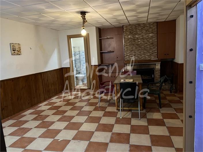 Image No.12-3 Bed House for sale