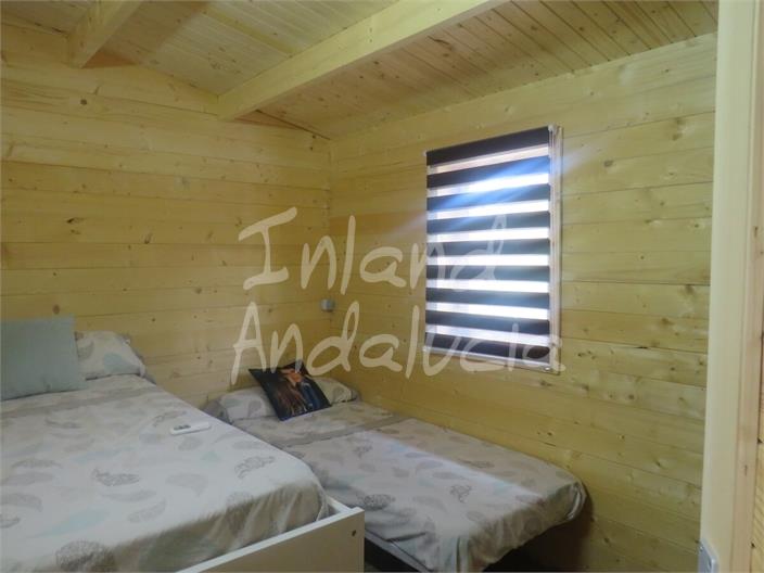 Image No.15-2 Bed House for sale