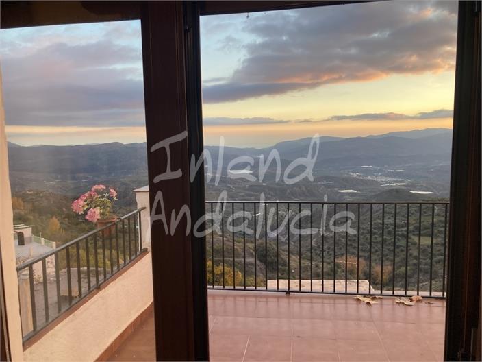 Image No.7-5 Bed House for sale