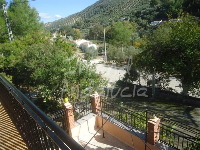 Image No.17-4 Bed Farmhouse for sale