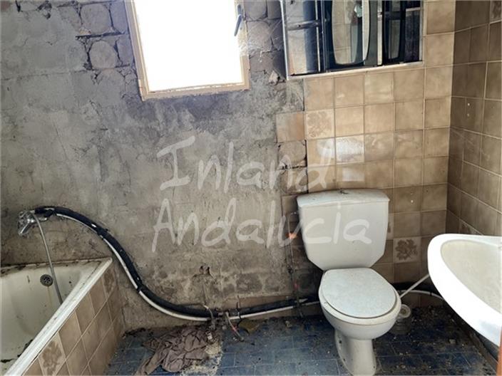 Image No.13-5 Bed Farmhouse for sale