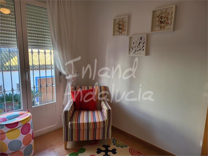 Image No.12-4 Bed House for sale