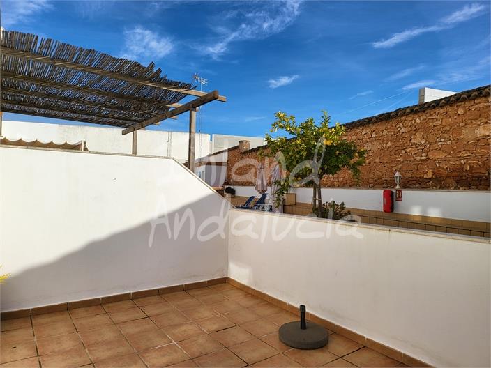 Image No.14-4 Bed House for sale