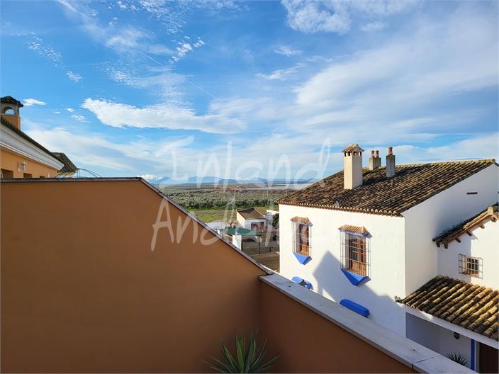 Image No.16-4 Bed House for sale