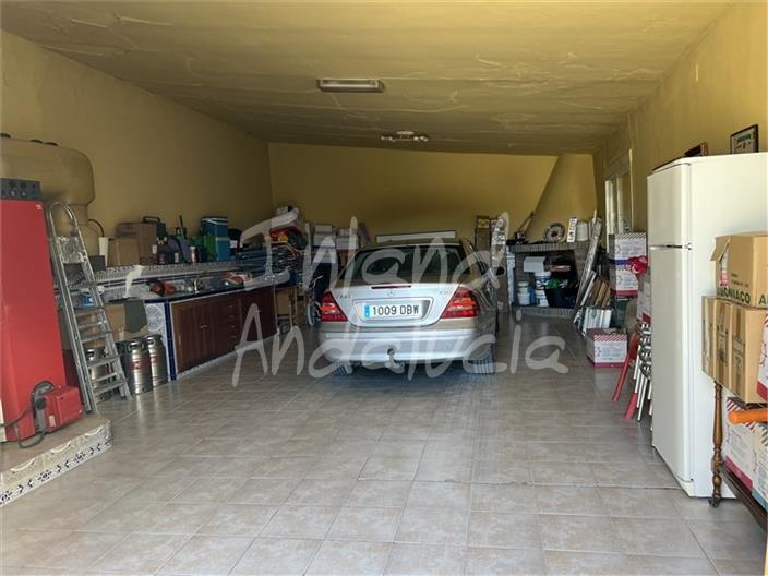 Image No.15-4 Bed House for sale