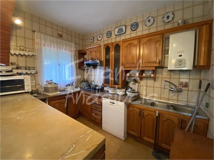 Image No.6-3 Bed House for sale