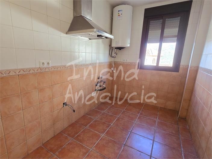 Image No.3-2 Bed Property for sale