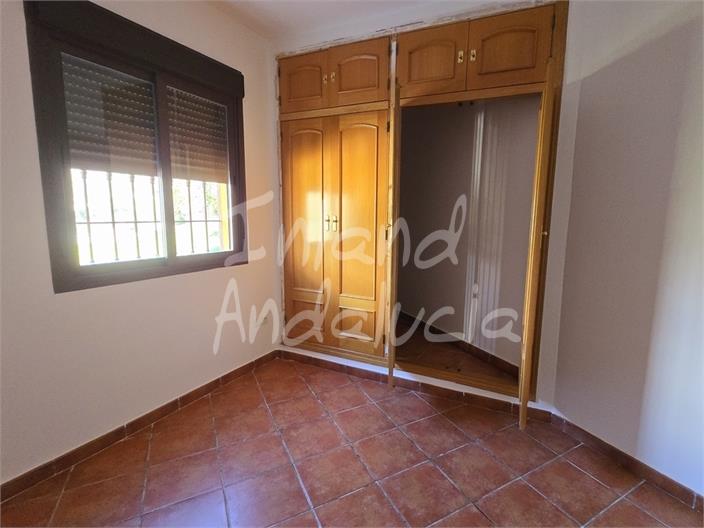Image No.7-2 Bed Property for sale