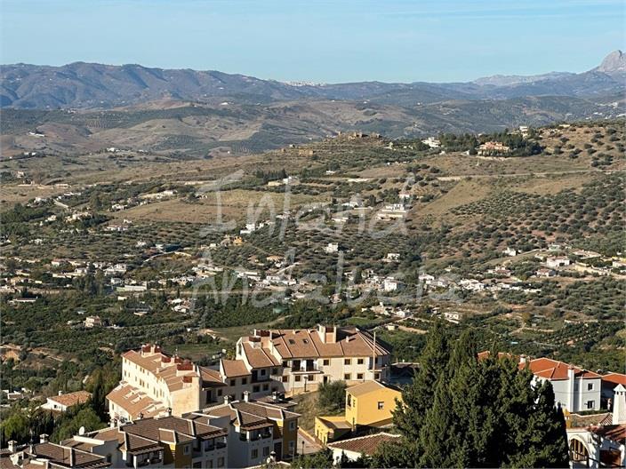 Image No.13-2 Bed Property for sale