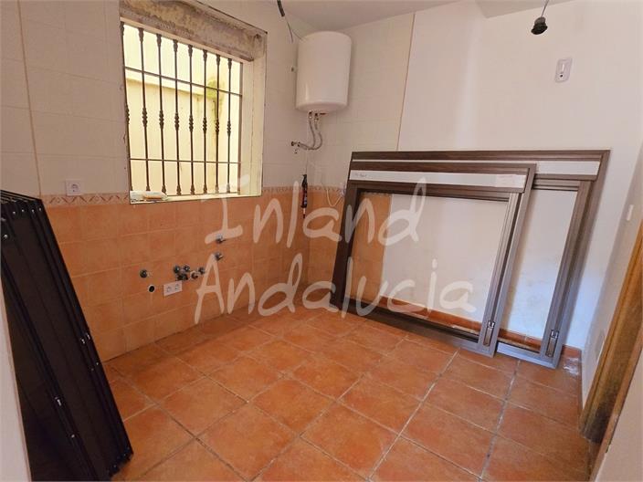 Image No.4-1 Bed Property for sale