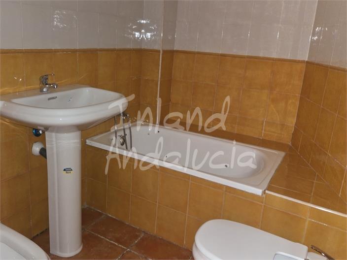 Image No.8-1 Bed Property for sale