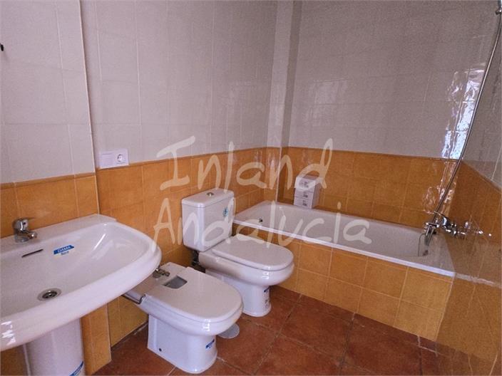 Image No.10-2 Bed Property for sale