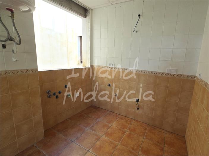 Image No.7-2 Bed Property for sale