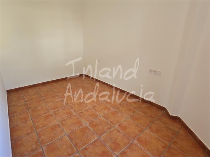 Image No.10-2 Bed Property for sale