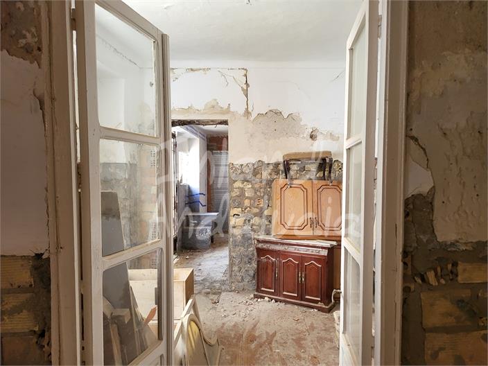 Image No.11-2 Bed House for sale