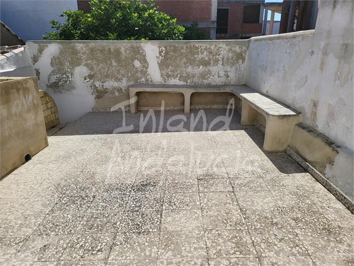 Image No.14-2 Bed House for sale