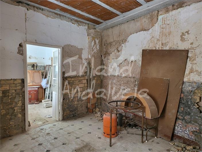 Image No.15-2 Bed House for sale