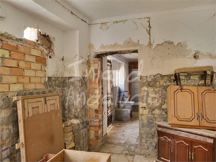 Image No.16-2 Bed House for sale