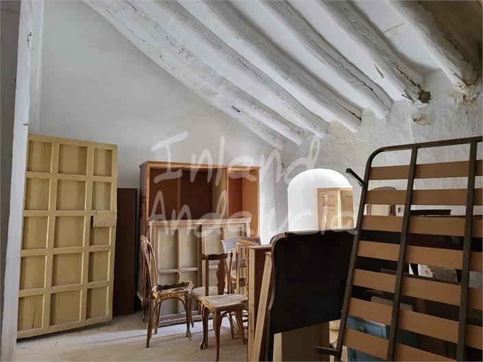 Image No.7-2 Bed House for sale