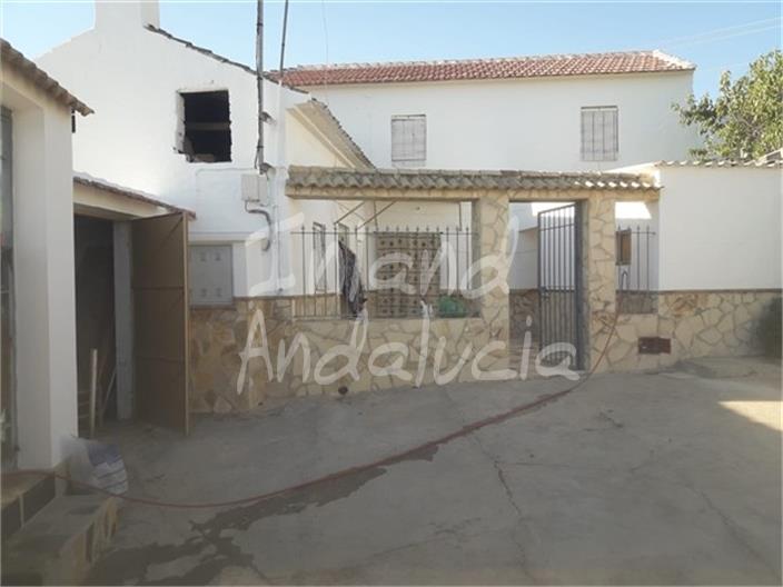 Image No.13-3 Bed Farmhouse for sale