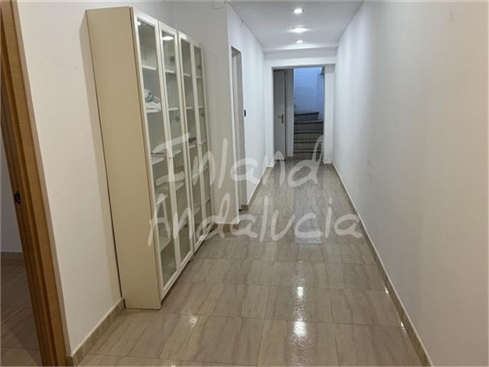 Image No.5-3 Bed House for sale