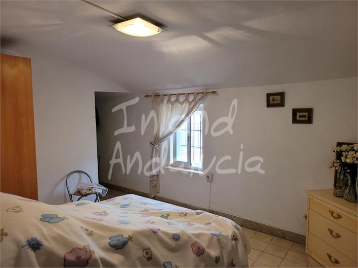 Image No.13-5 Bed House for sale