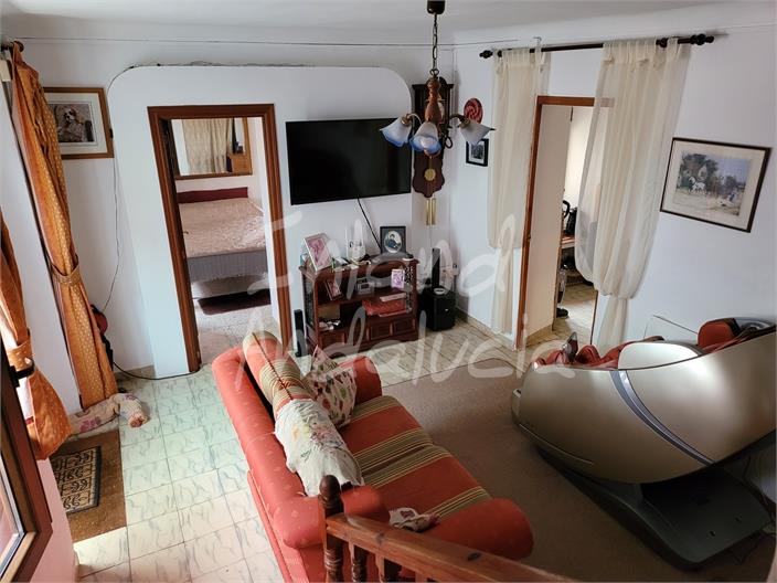 Image No.7-5 Bed House for sale