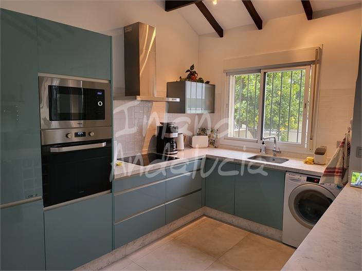 Image No.2-3 Bed Villa for sale