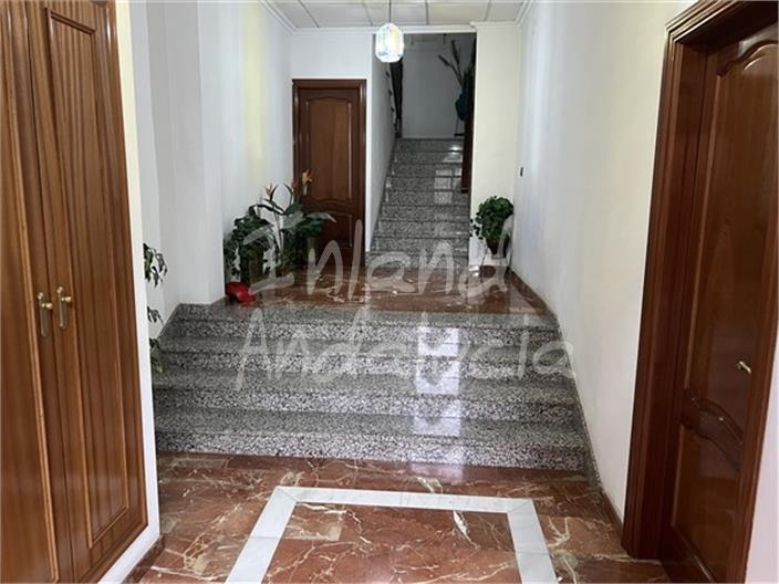 Image No.11-4 Bed Property for sale