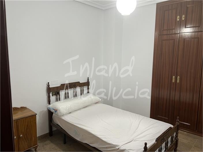 Image No.12-4 Bed Property for sale