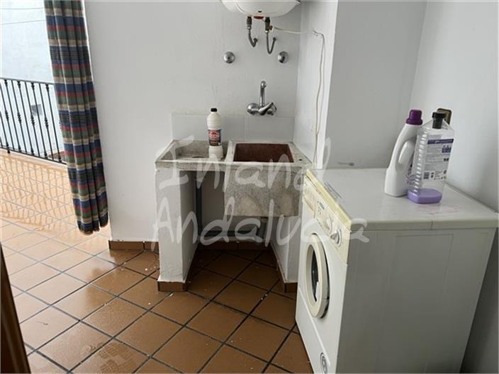 Image No.16-4 Bed Property for sale