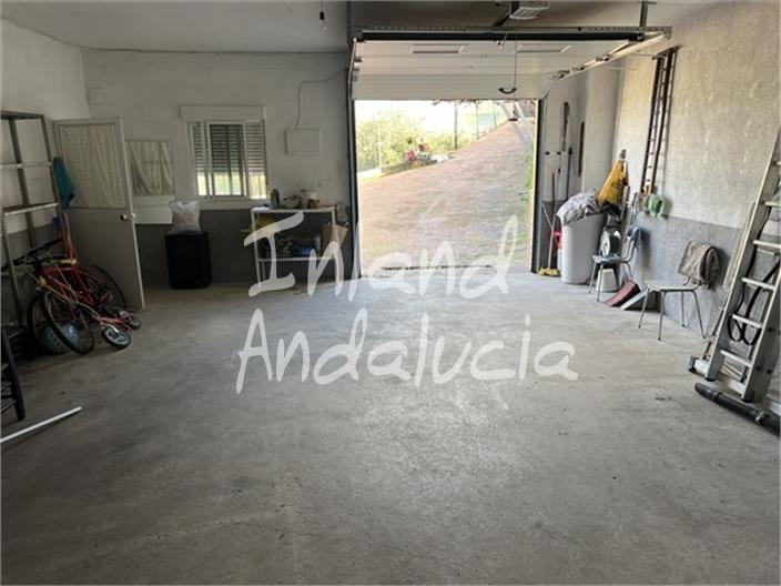 Image No.12-2 Bed Farmhouse for sale