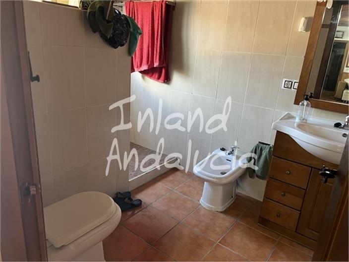 Image No.8-2 Bed Farmhouse for sale