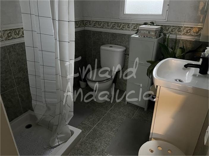 Image No.12-8 Bed House for sale