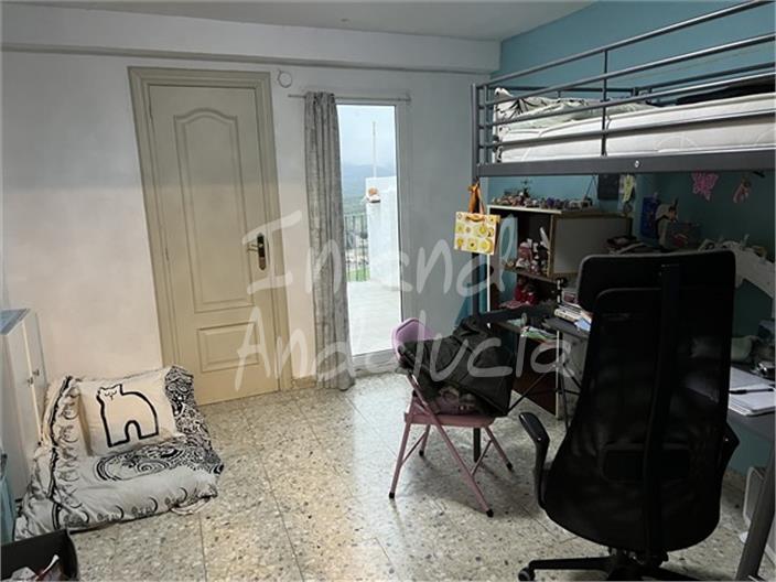 Image No.13-8 Bed House for sale