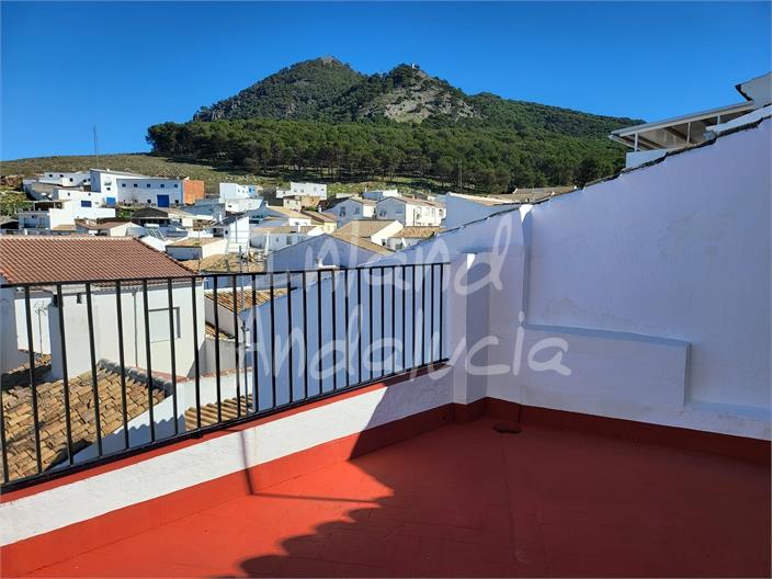 Image No.3-4 Bed House for sale