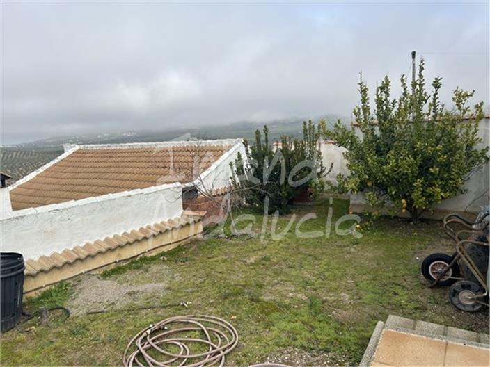 Image No.7-6 Bed House for sale