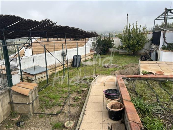 Image No.10-6 Bed House for sale