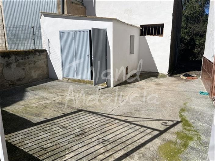 Image No.15-5 Bed House for sale