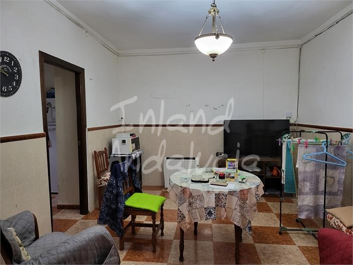 Image No.11-3 Bed House for sale