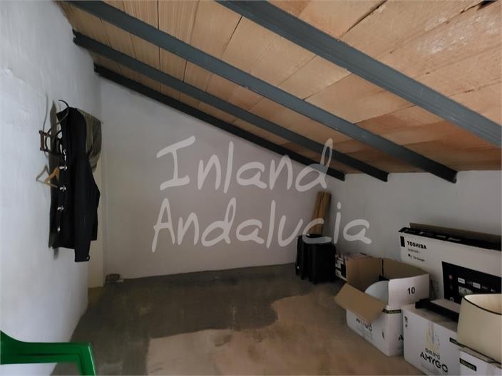 Image No.16-3 Bed House for sale