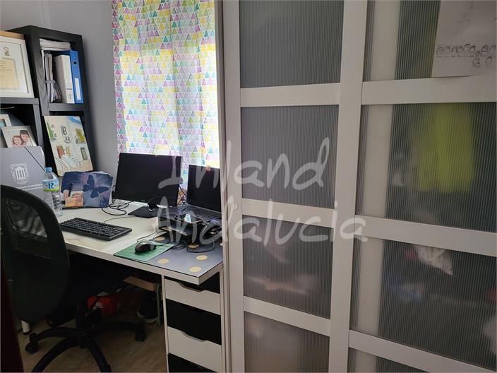 Image No.11-4 Bed House for sale