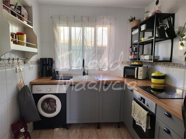 Image No.5-4 Bed House for sale