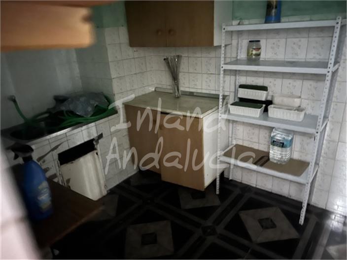 Image No.12-4 Bed House for sale