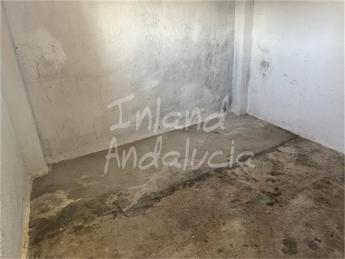 Image No.13-4 Bed House for sale