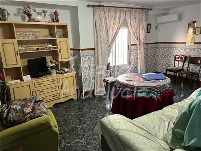 Image No.4-4 Bed House for sale