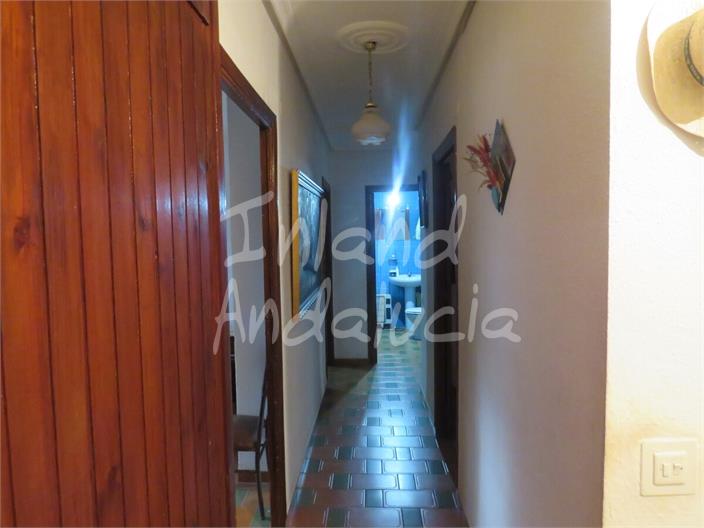 Image No.9-2 Bed Property for sale