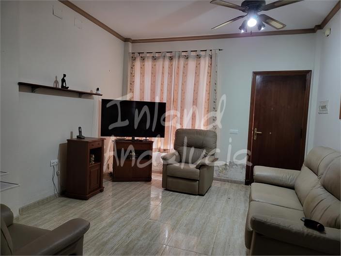 Image No.8-3 Bed House for sale