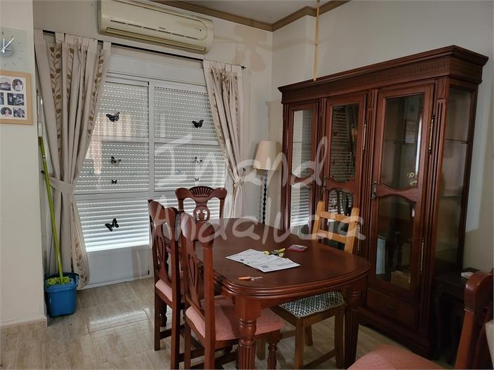 Image No.9-3 Bed House for sale