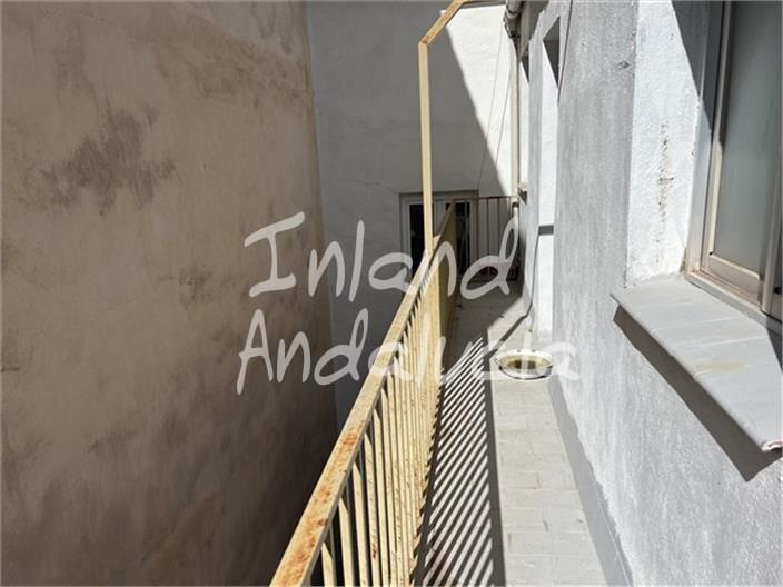 Image No.6-4 Bed Property for sale